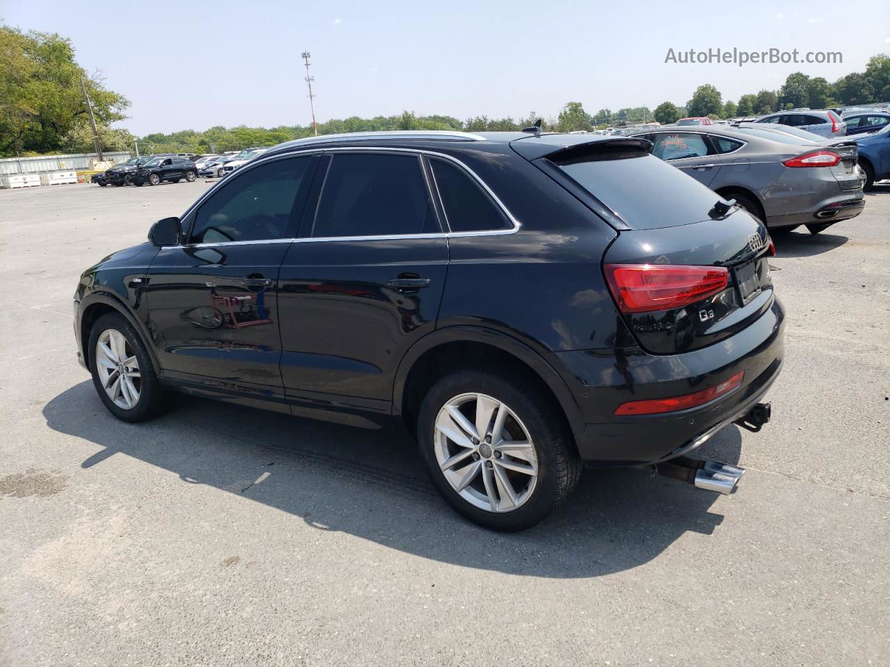 2018 Audi Q3 Premium Plus Черный vin: WA1JCCFSXJR030037