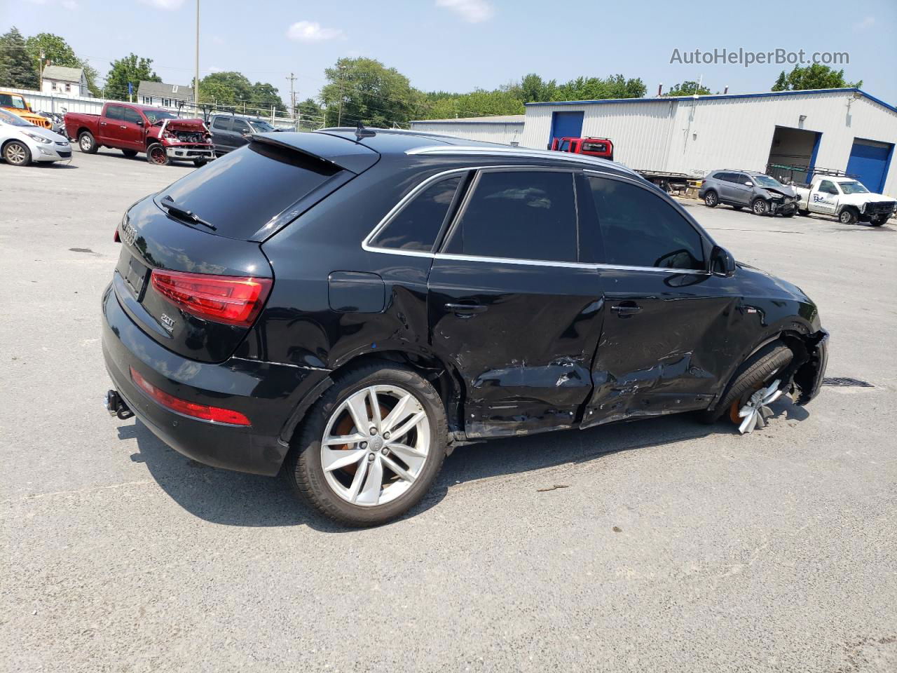 2018 Audi Q3 Premium Plus Черный vin: WA1JCCFSXJR030037