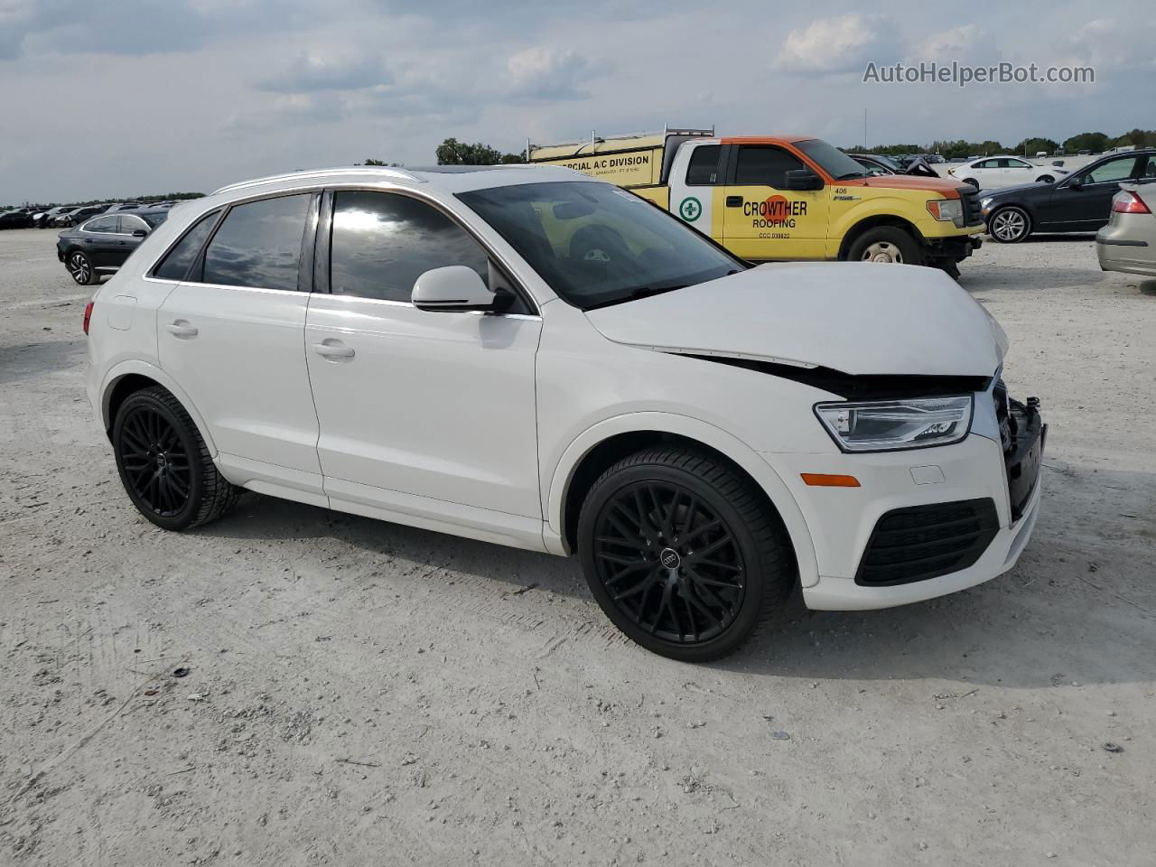 2018 Audi Q3 Premium Plus White vin: WA1JCCFSXJR032015