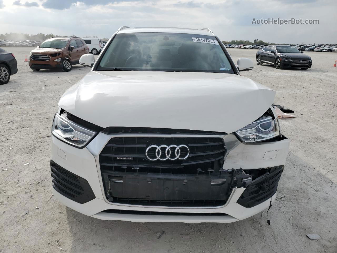 2018 Audi Q3 Premium Plus White vin: WA1JCCFSXJR032015