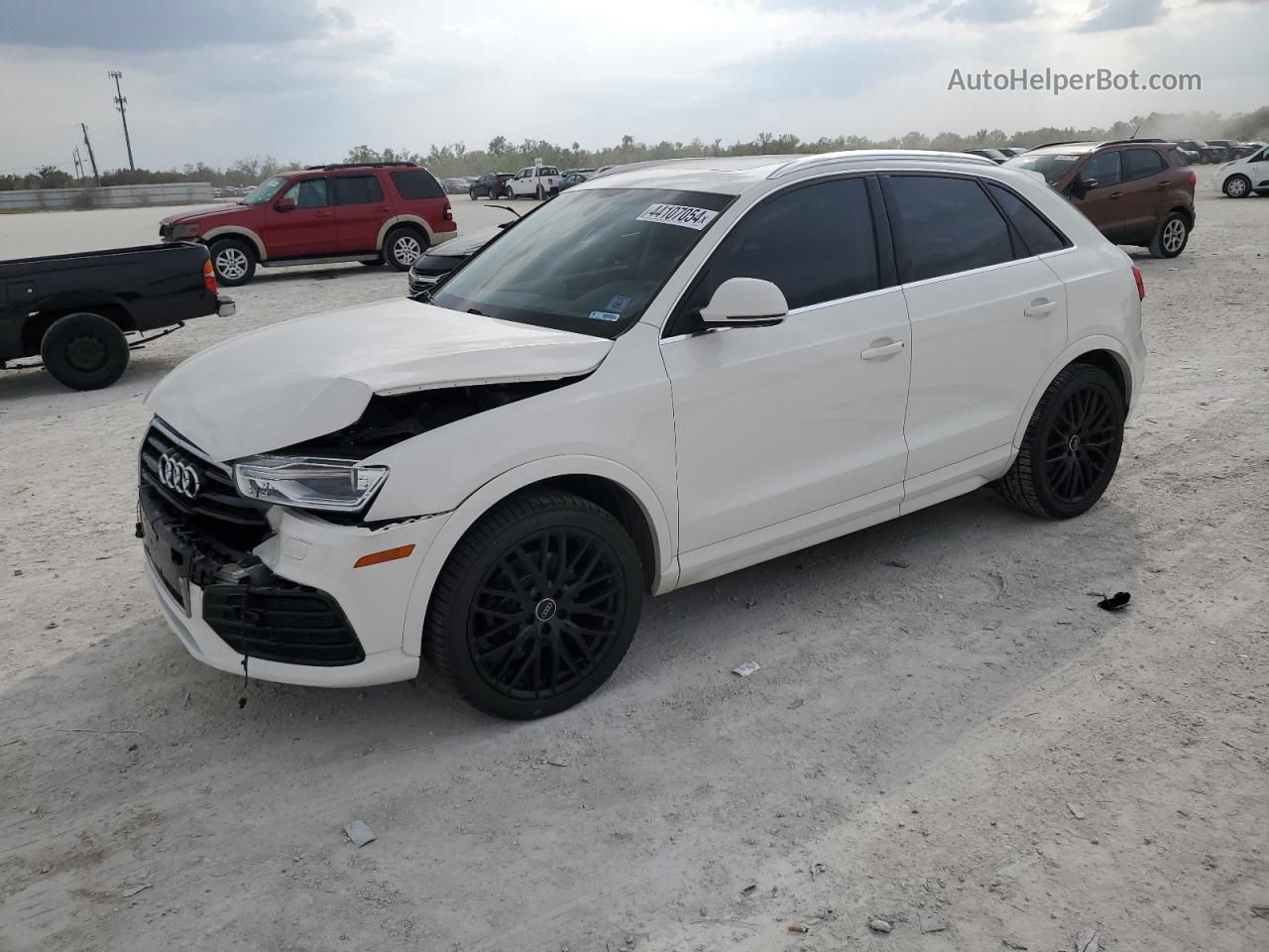 2018 Audi Q3 Premium Plus White vin: WA1JCCFSXJR032015