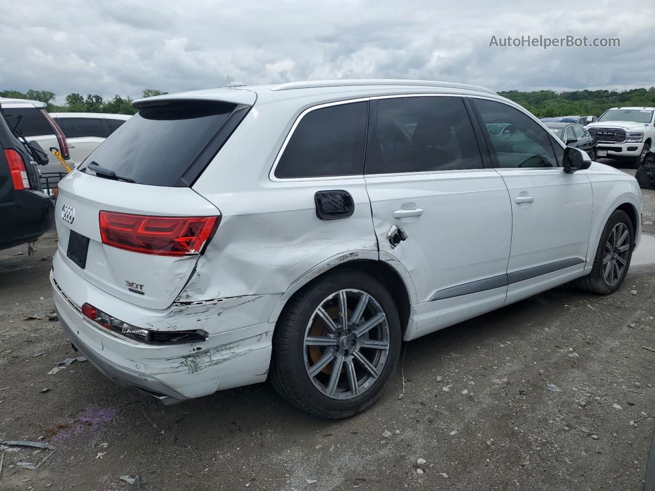 2017 Audi Q7 Premium Plus White vin: WA1LAAF70HD031896