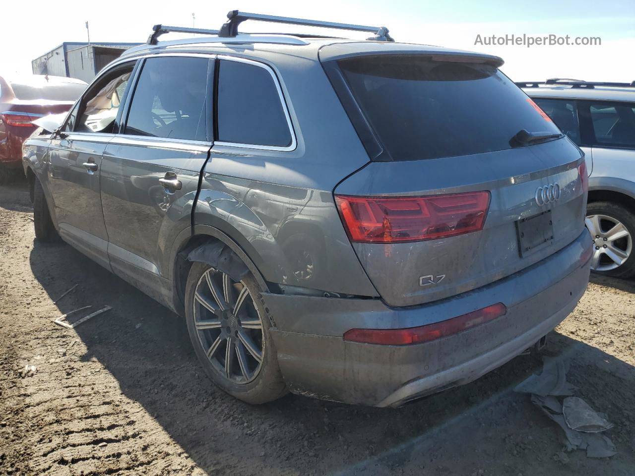 2017 Audi Q7 Premium Plus Серебряный vin: WA1LAAF71HD001256