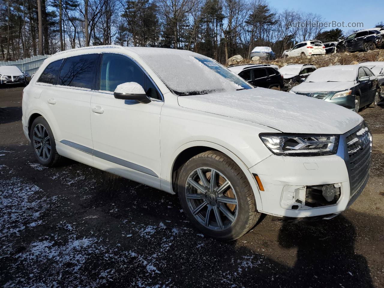 2017 Audi Q7 Premium Plus Белый vin: WA1LAAF71HD002116