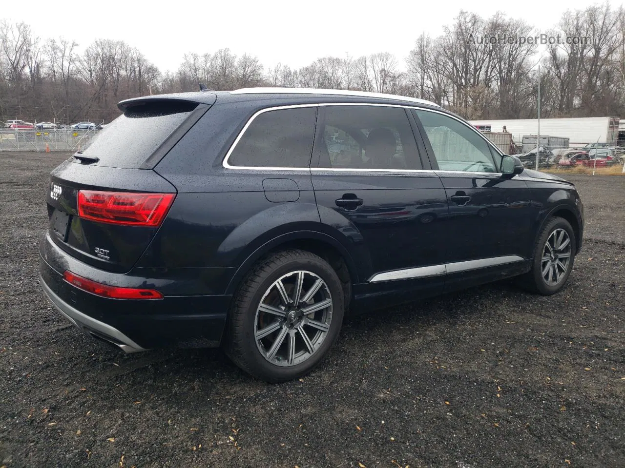 2017 Audi Q7 Premium Plus Черный vin: WA1LAAF71HD029087