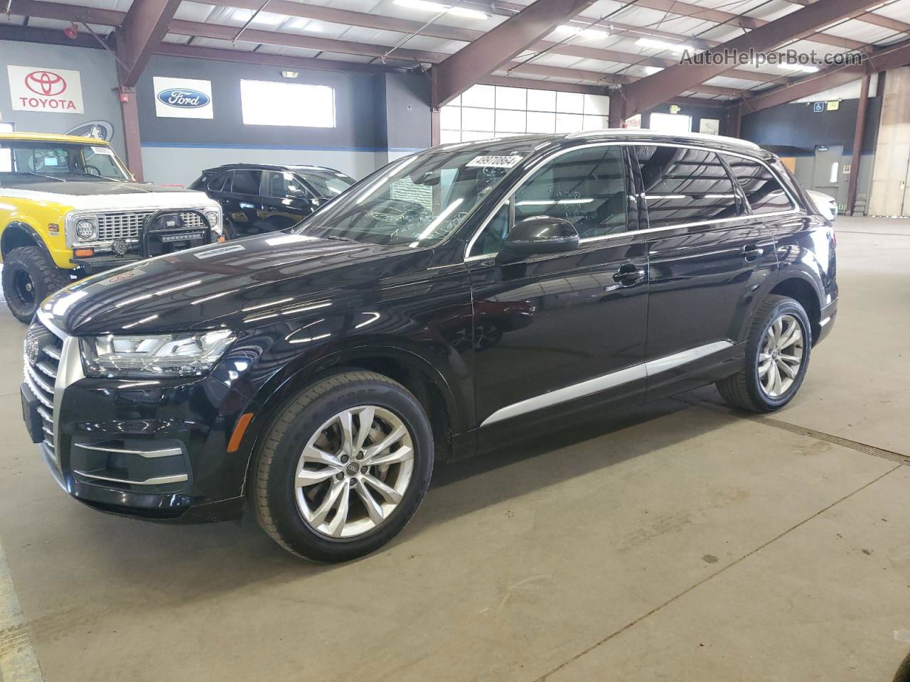 2017 Audi Q7 Premium Plus Черный vin: WA1LAAF72HD027350