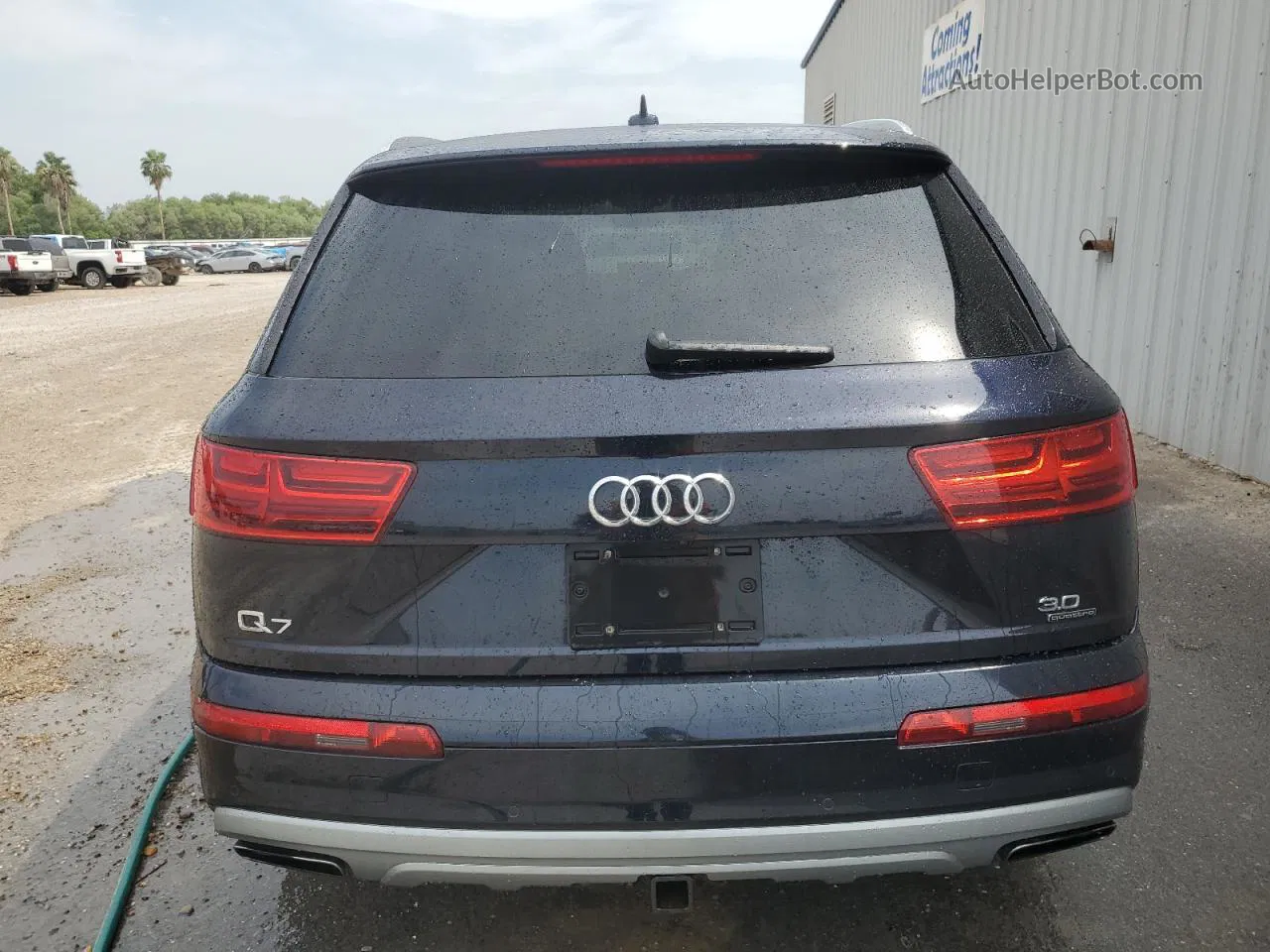 2017 Audi Q7 Premium Plus Черный vin: WA1LAAF74HD008721