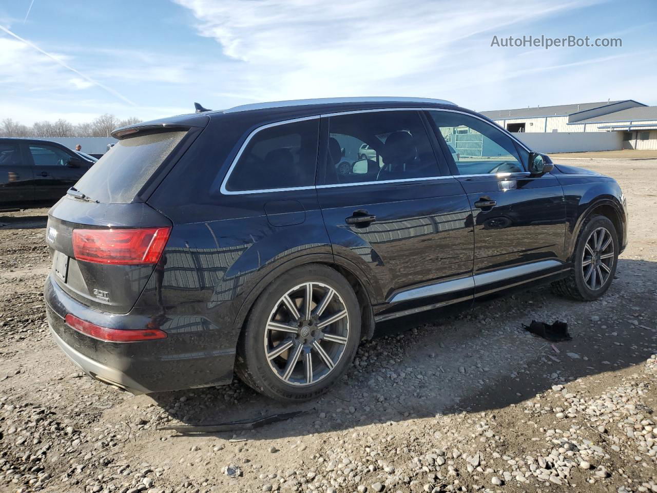 2017 Audi Q7 Premium Plus Черный vin: WA1LAAF74HD029729