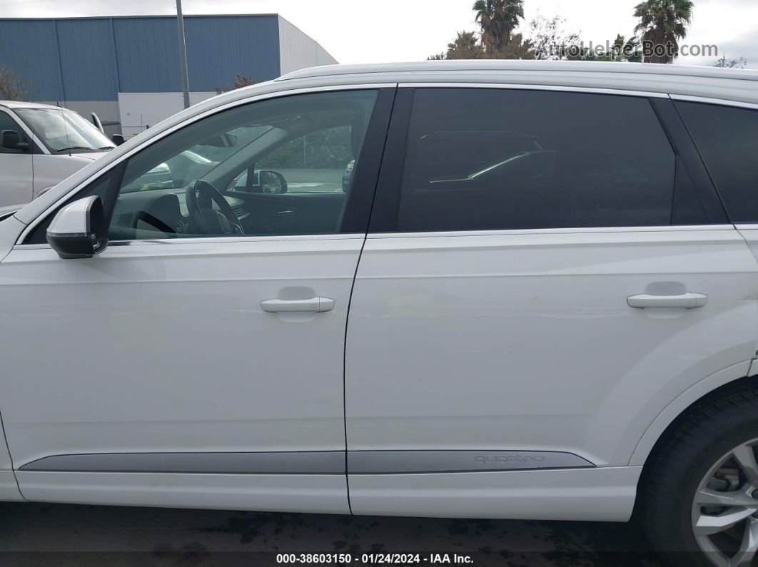 2017 Audi Q7 3.0t Premium White vin: WA1LAAF74HD043811