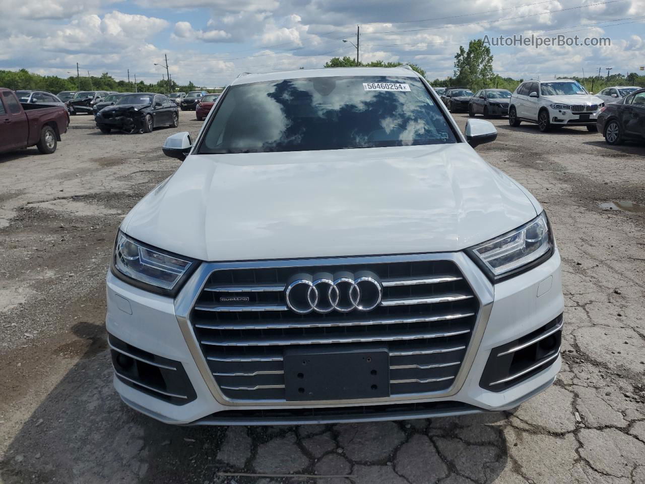 2017 Audi Q7 Premium Plus Белый vin: WA1LAAF75HD005620