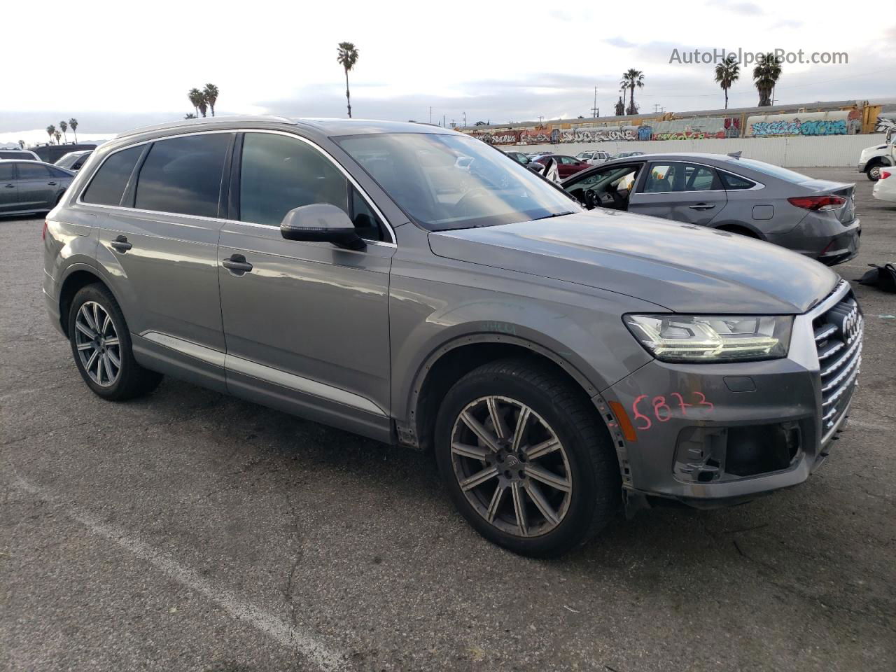 2017 Audi Q7 Premium Plus Gray vin: WA1LAAF75HD049147