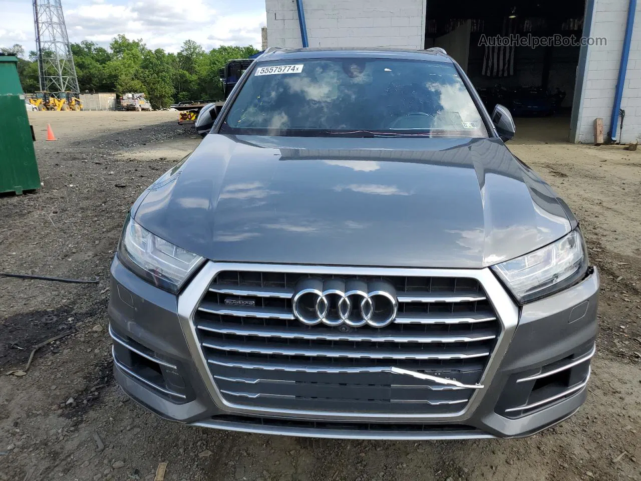 2017 Audi Q7 Premium Plus Gray vin: WA1LAAF76HD021812