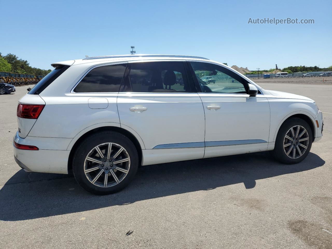 2017 Audi Q7 Premium Plus White vin: WA1LAAF78HD011248