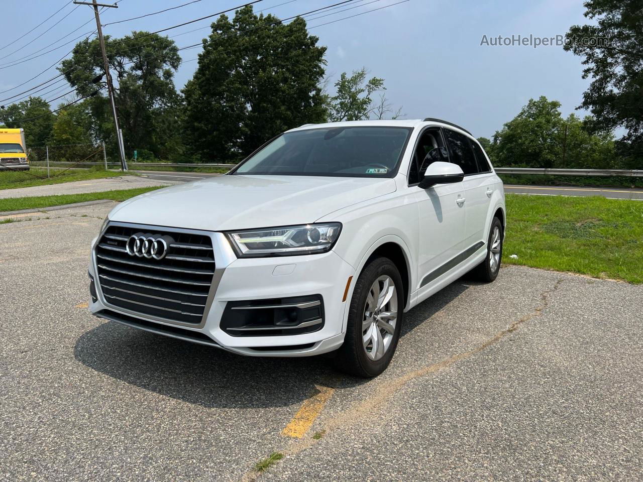 2017 Audi Q7 Premium Plus White vin: WA1LAAF78HD028003