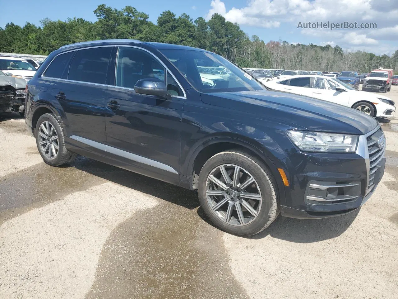 2017 Audi Q7 Premium Plus Черный vin: WA1LAAF78HD041088