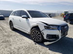 2017 Audi Q7 Premium Plus Белый vin: WA1LAAF79HD007256