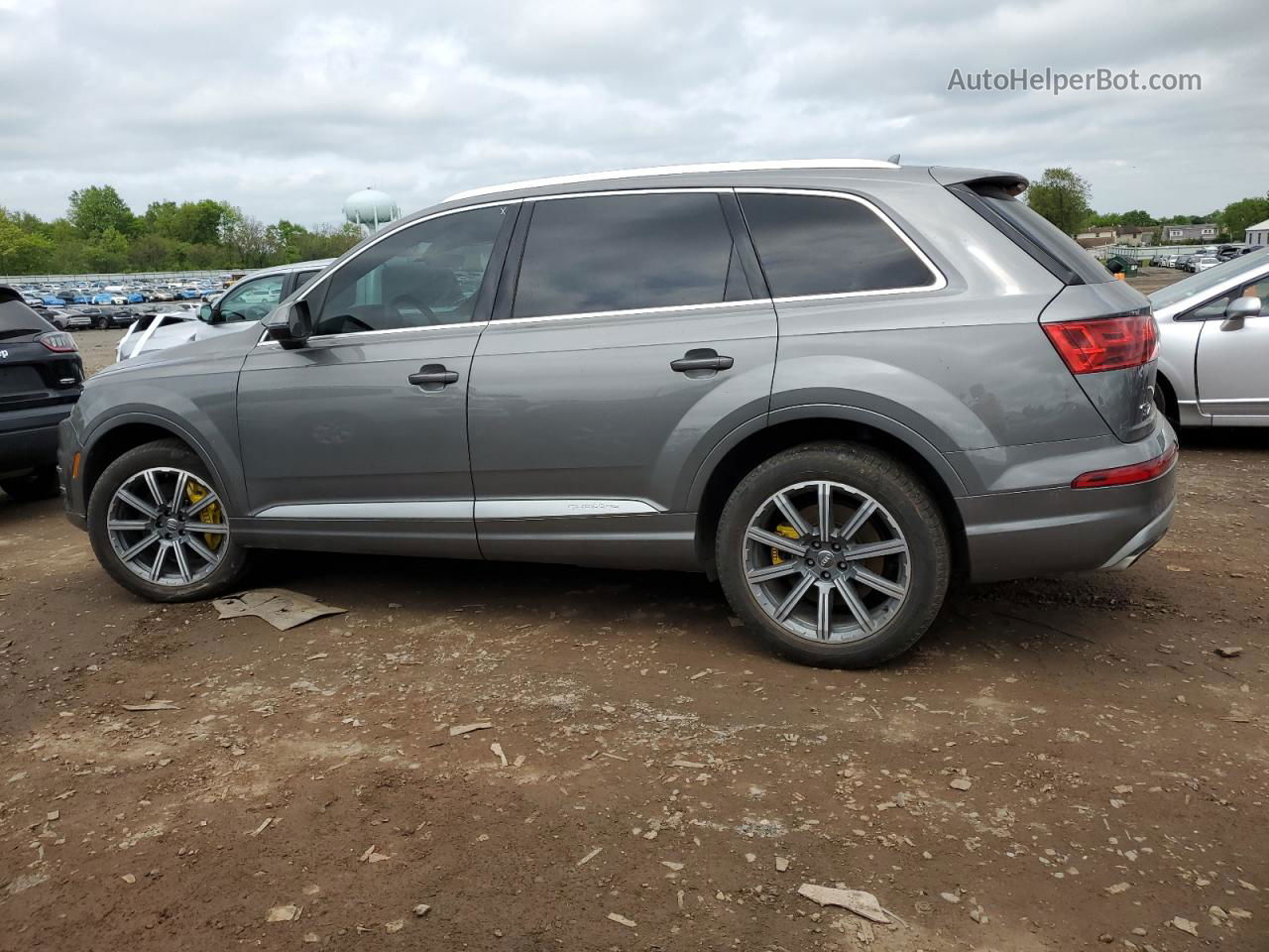 2017 Audi Q7 Premium Plus Gray vin: WA1LAAF79HD047885