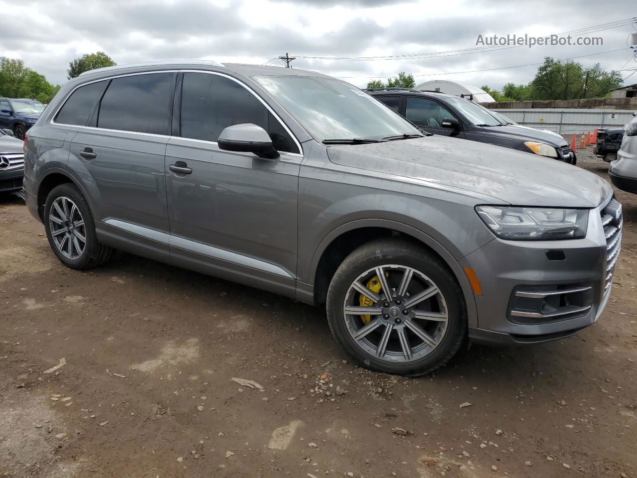 2017 Audi Q7 Premium Plus Gray vin: WA1LAAF79HD047885