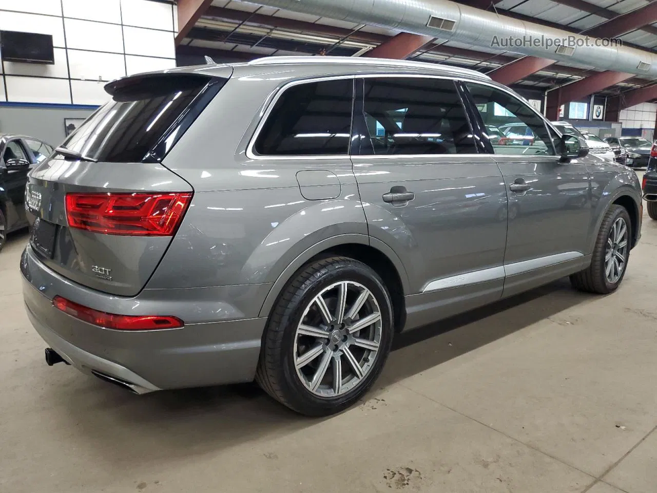 2017 Audi Q7 Premium Plus Gray vin: WA1LAAF79HD057493