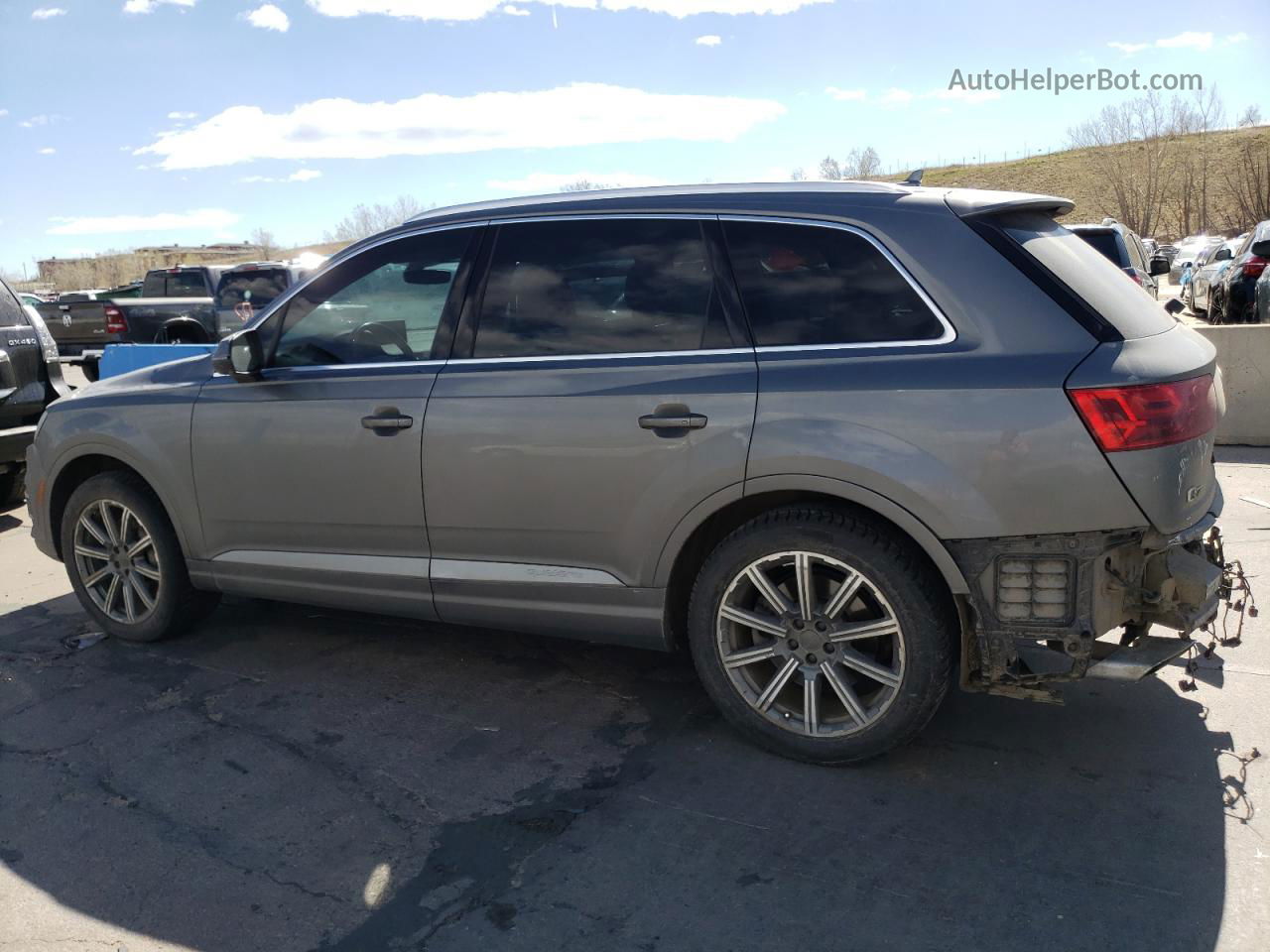 2017 Audi Q7 Premium Plus Gray vin: WA1LAAF7XHD003927