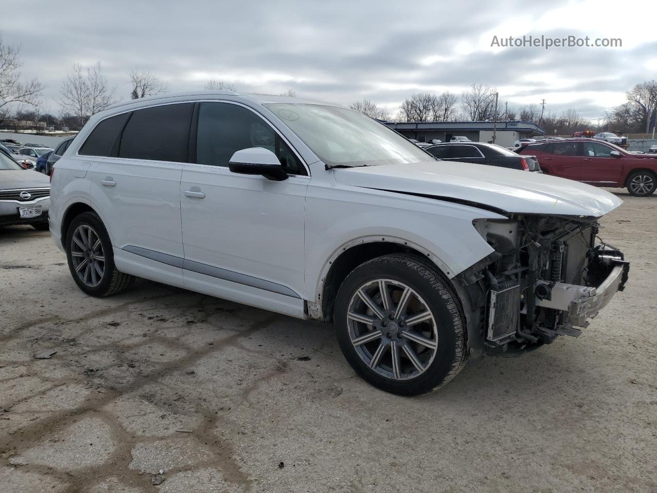 2017 Audi Q7 Premium Plus Белый vin: WA1LAAF7XHD006746