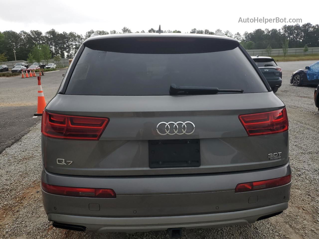 2017 Audi Q7 Premium Plus Gray vin: WA1LAAF7XHD024454