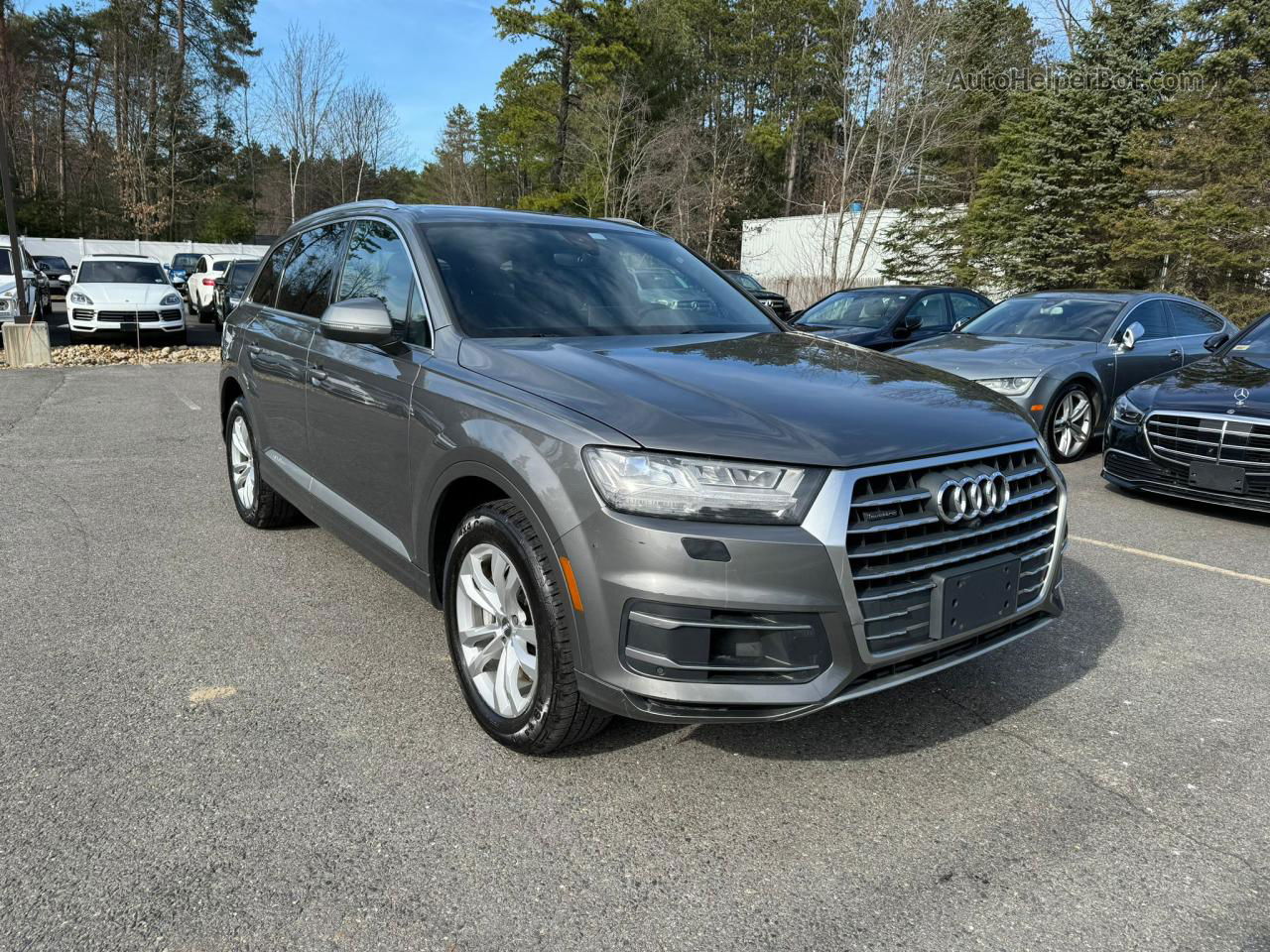 2017 Audi Q7 Premium Plus Серый vin: WA1LAAF7XHD059141