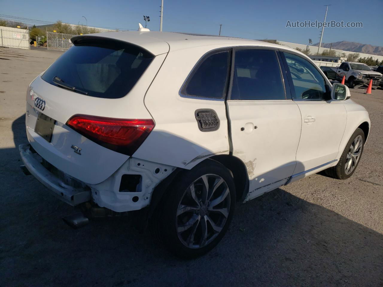 2014 Audi Q5 Premium Plus Белый vin: WA1LFAFP0EA010500