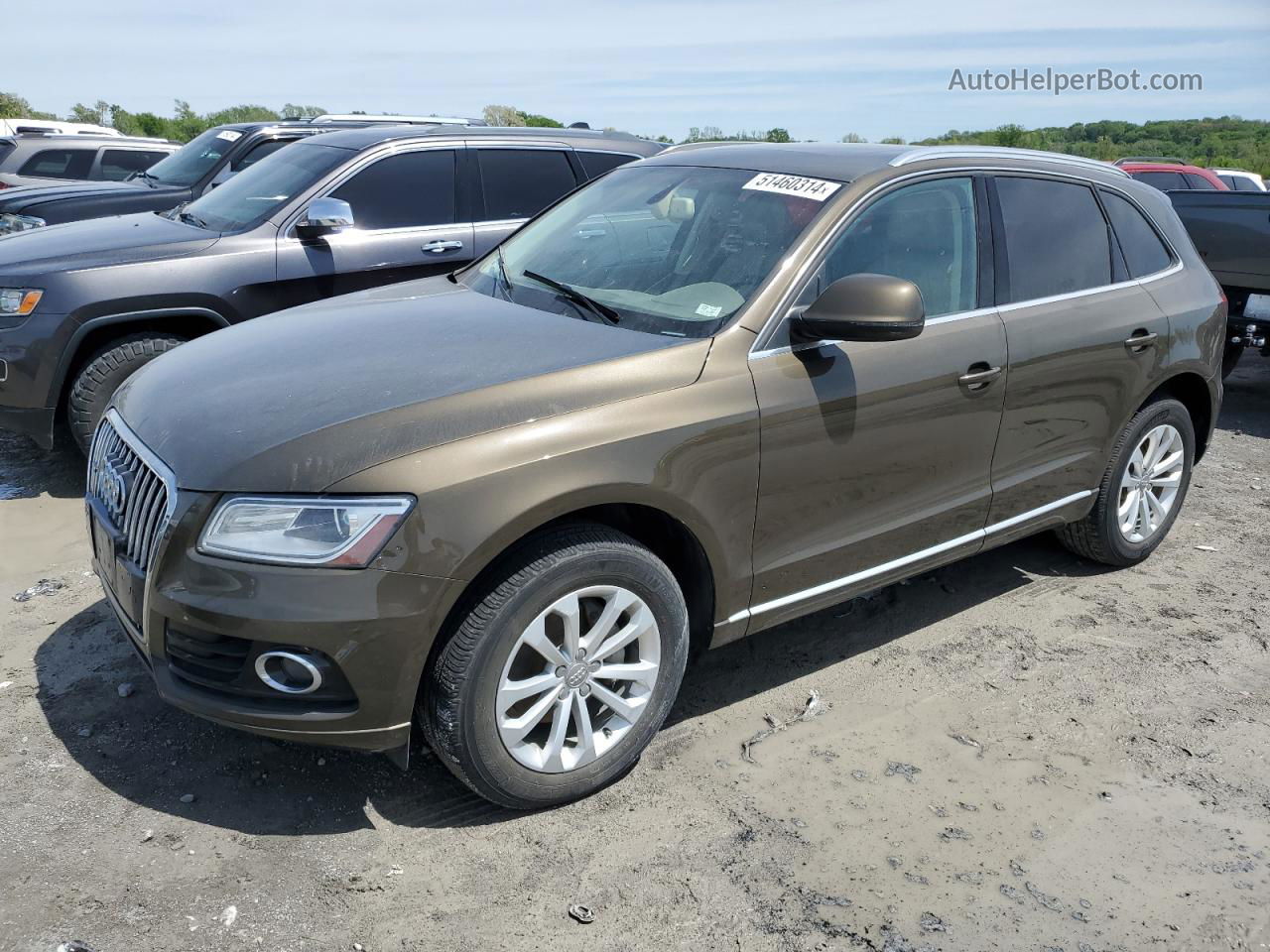 2014 Audi Q5 Premium Plus Tan vin: WA1LFAFP6EA022344