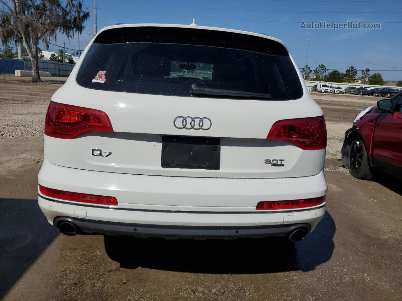 2015 Audi Q7 Premium Plus Белый vin: WA1LGAFE0FD032296