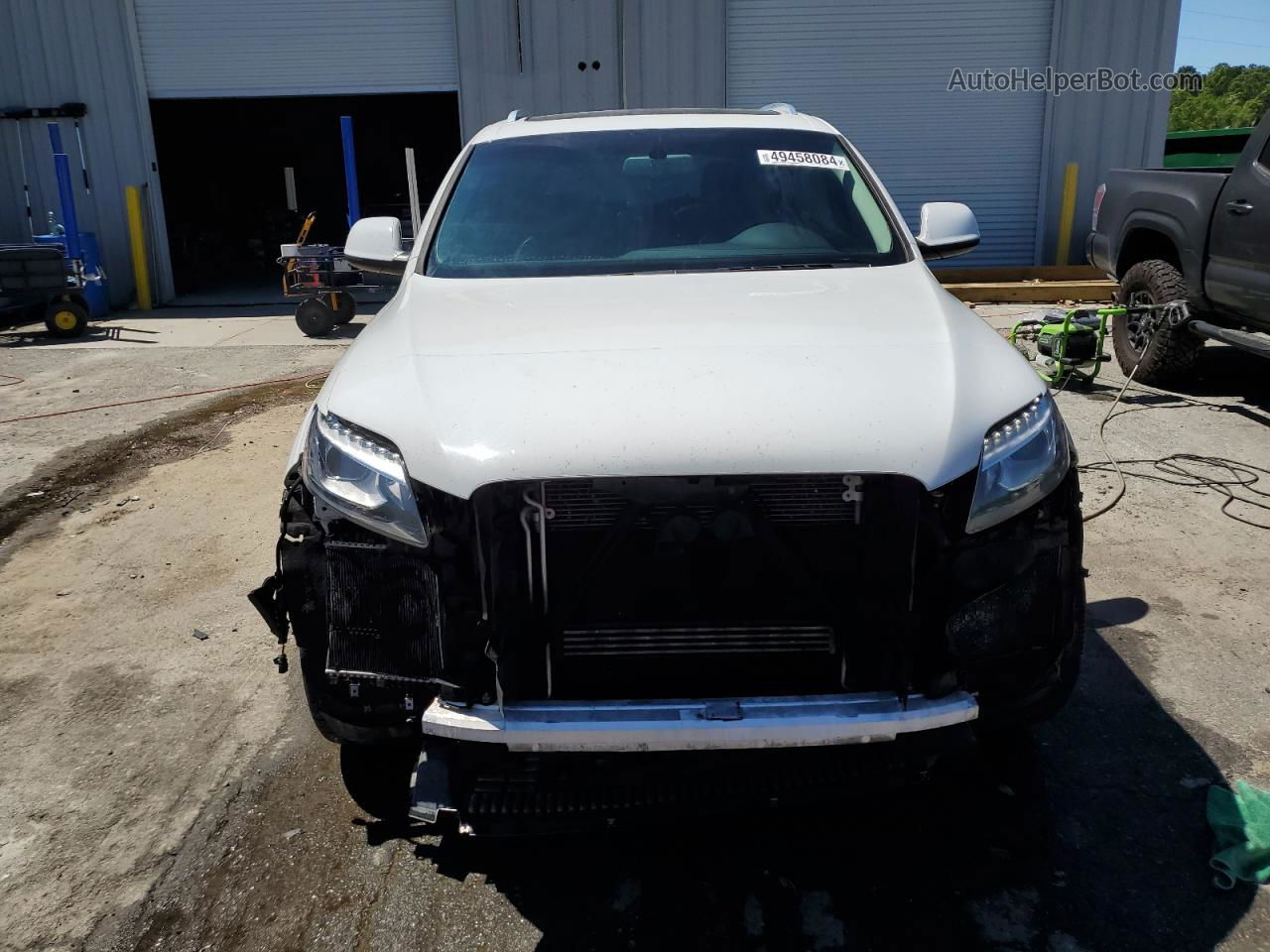 2015 Audi Q7 Premium Plus Белый vin: WA1LGAFE5FD032116