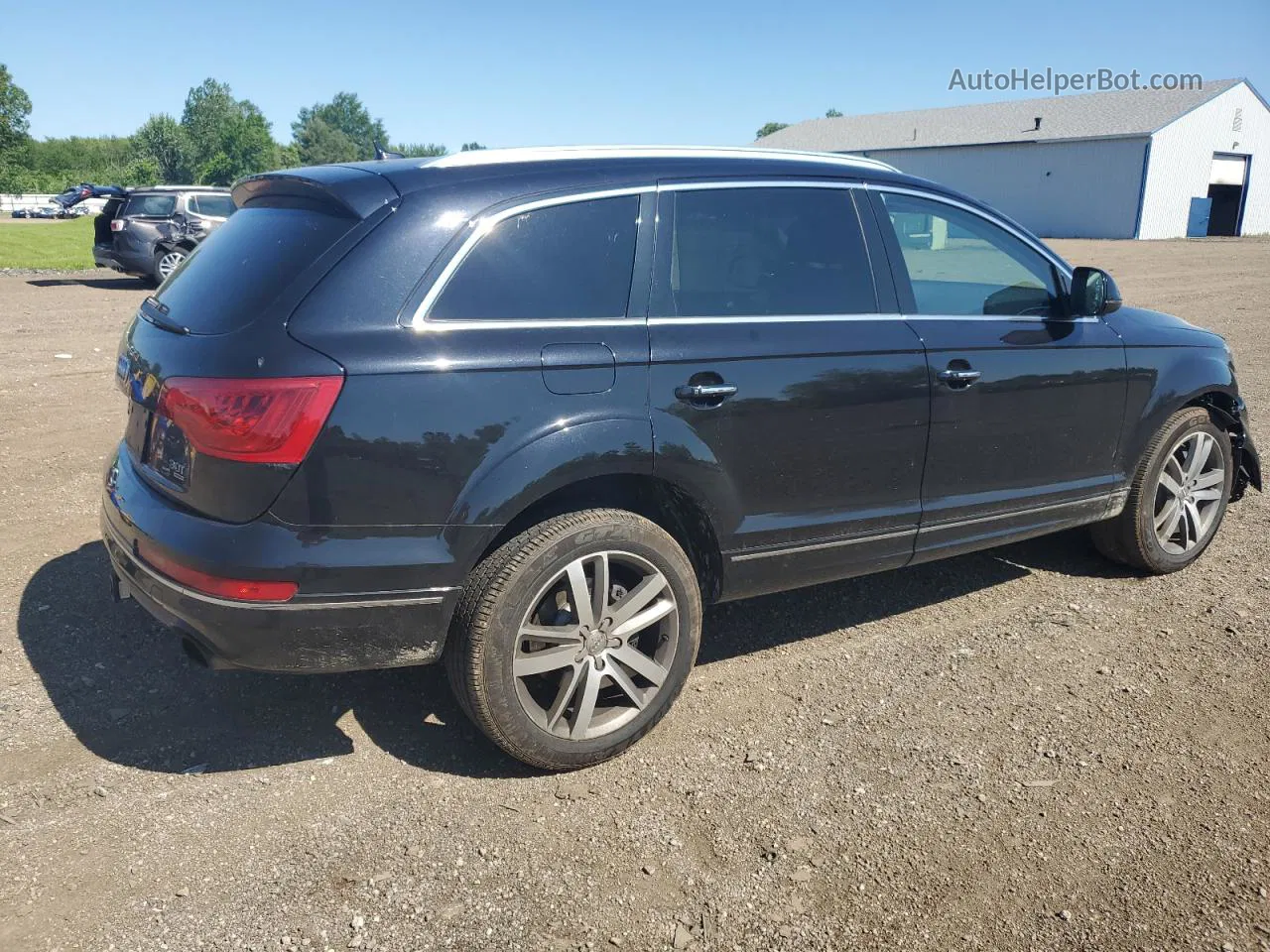 2015 Audi Q7 Premium Plus Черный vin: WA1LGAFE7FD002650