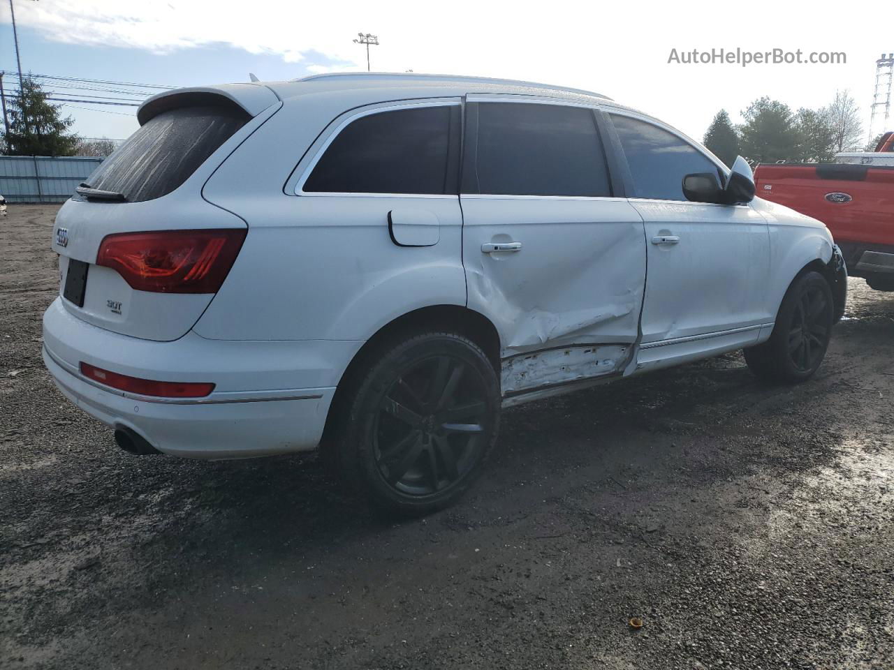 2015 Audi Q7 Premium Plus Белый vin: WA1LGAFE7FD012658