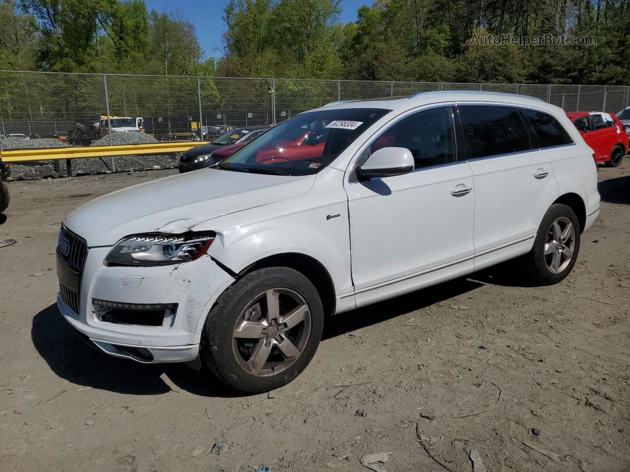 2015 Audi Q7 Premium Plus Белый vin: WA1LGAFE7FD022610