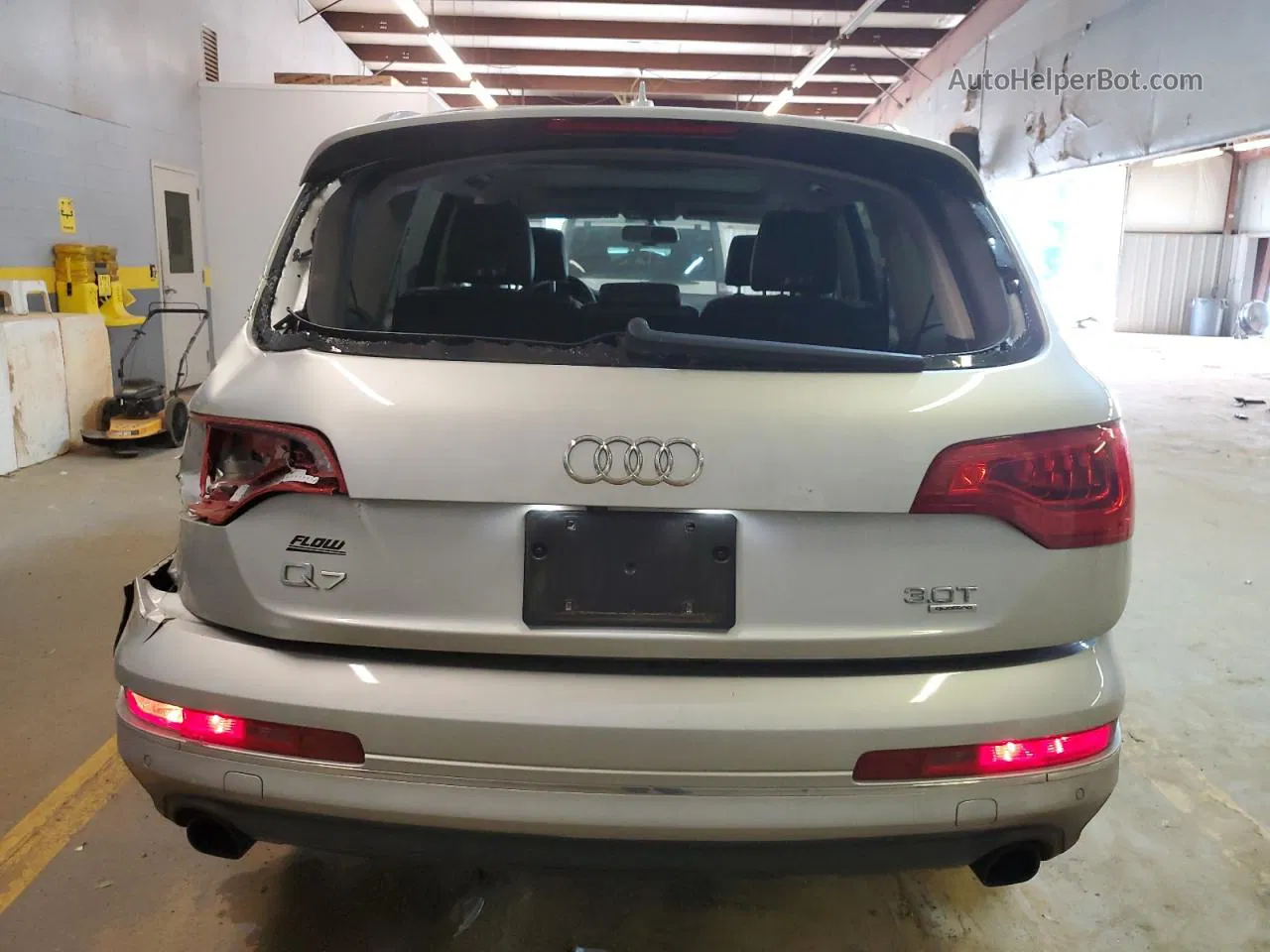 2015 Audi Q7 Premium Plus Silver vin: WA1LGAFE9FD008353