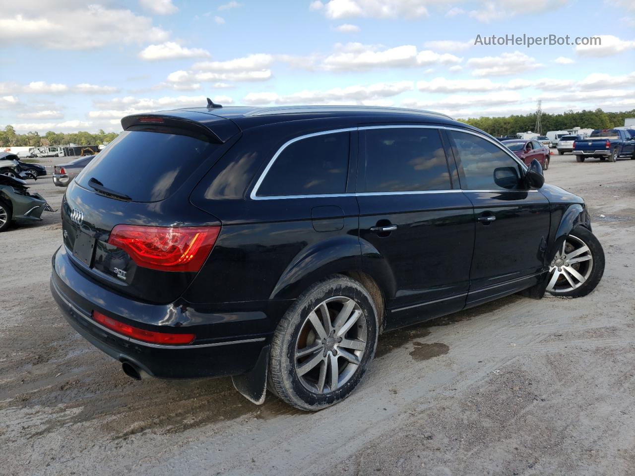 2015 Audi Q7 Premium Plus Черный vin: WA1LGAFE9FD012919