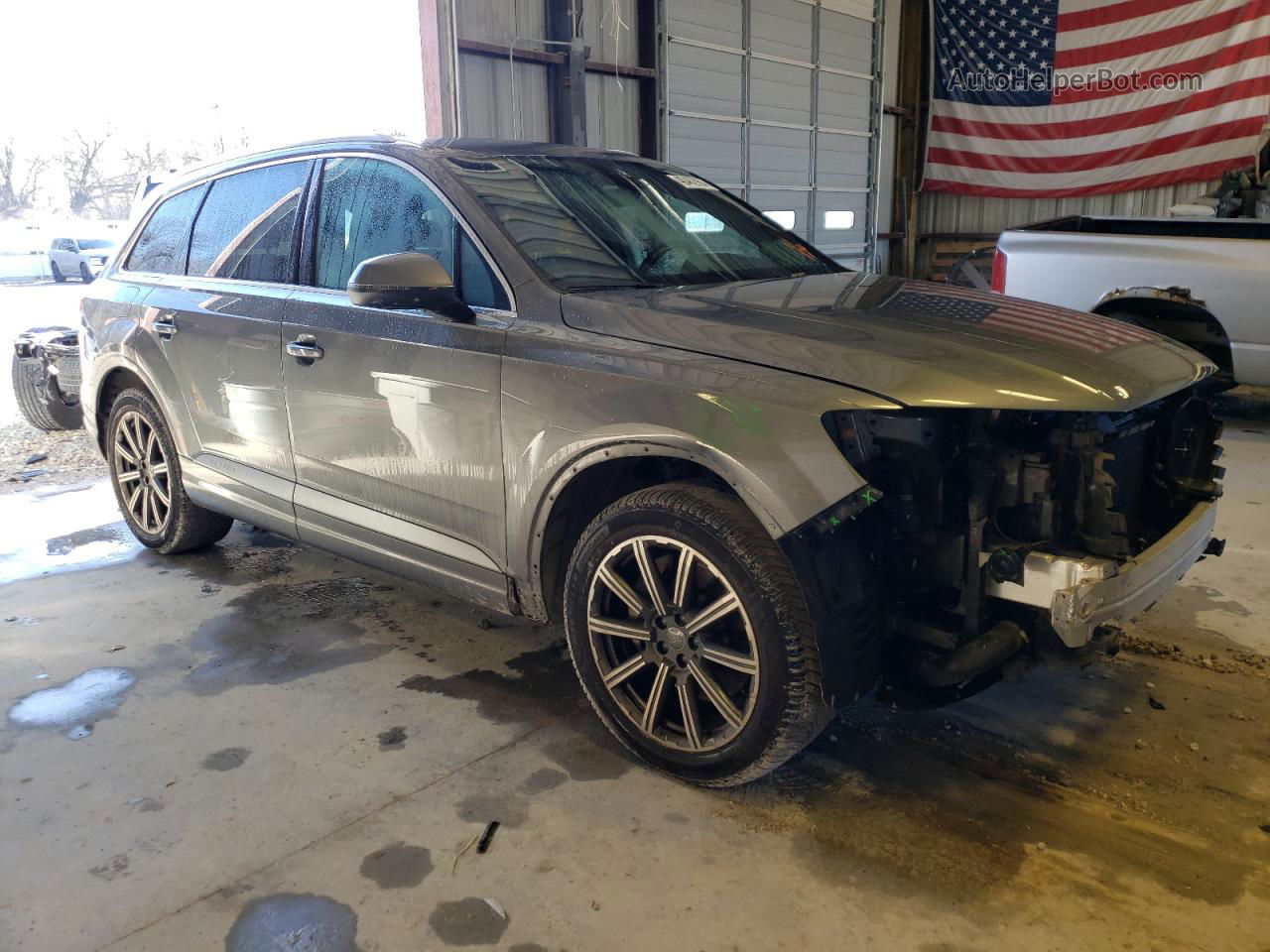 2017 Audi Q7 Premium Plus Gray vin: WA1LHAF70HD056115