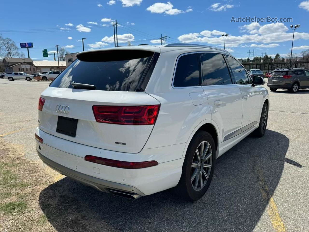 2017 Audi Q7 Premium Plus White vin: WA1LHAF73HD051524