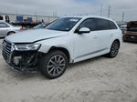 2017 Audi Q7 Premium Plus Белый vin: WA1LHAF77HD039893