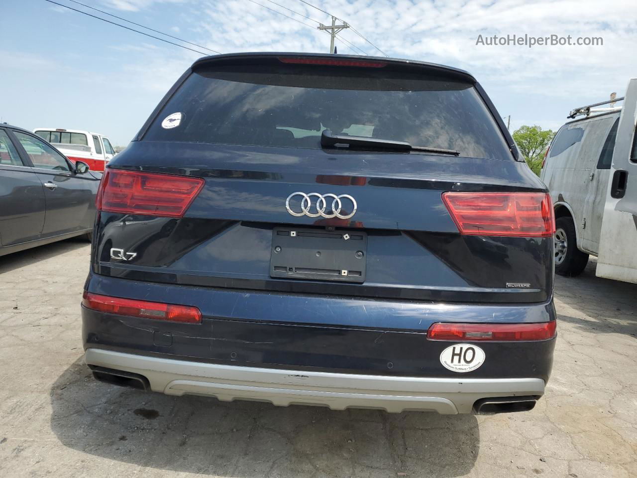 2017 Audi Q7 Premium Plus Синий vin: WA1LHAF77HD046102