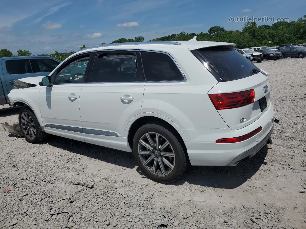 2017 Audi Q7 Premium Plus White vin: WA1LHAF77HD052742