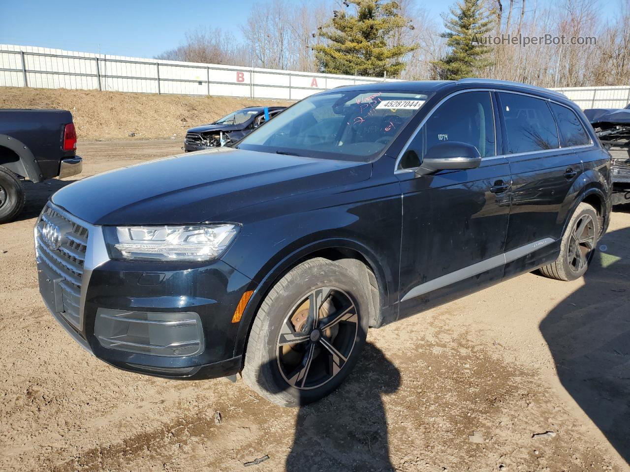 2017 Audi Q7 Prestige Black vin: WA1VAAF70HD050103