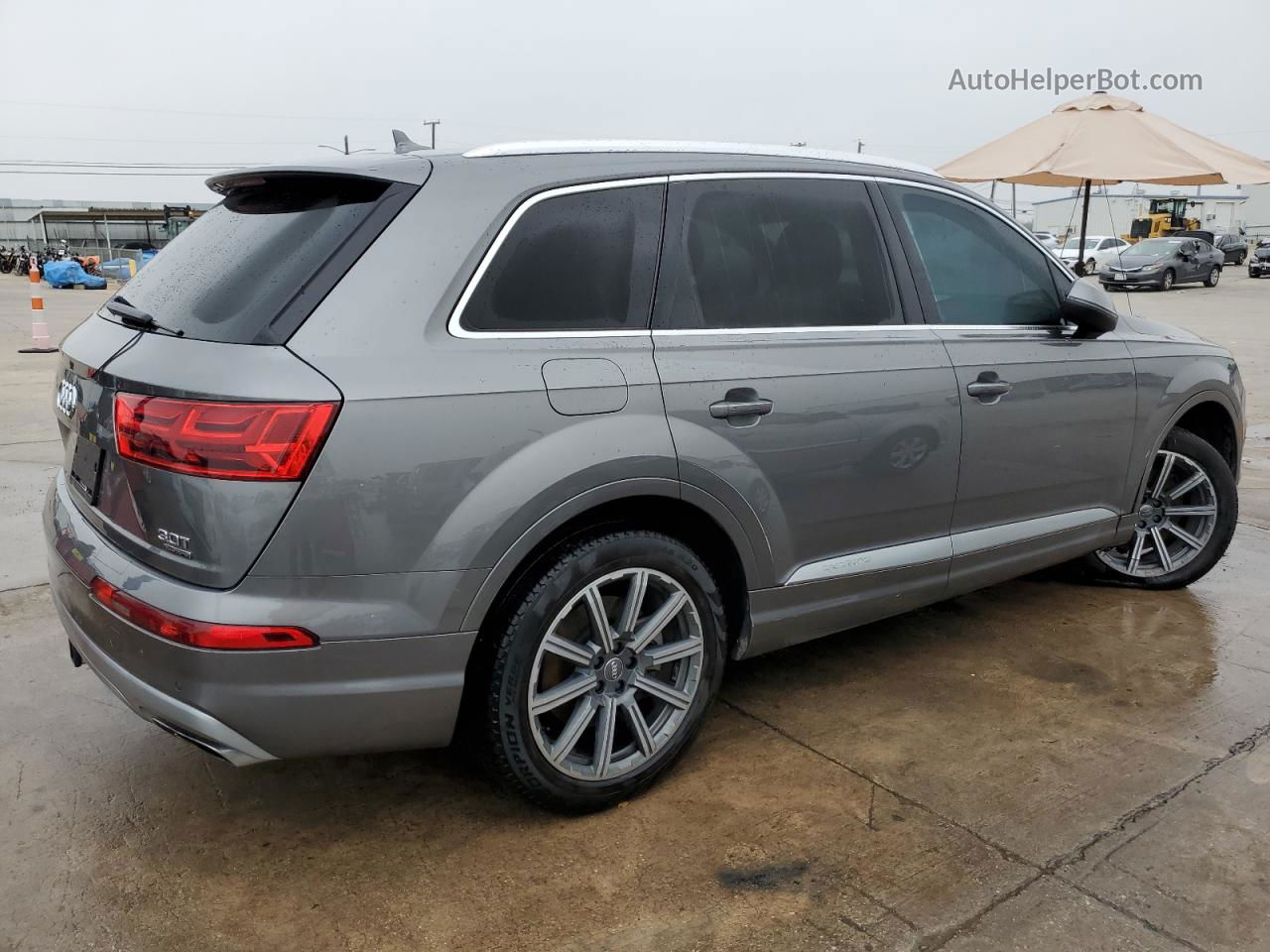 2017 Audi Q7 Prestige Серый vin: WA1VAAF72HD059238