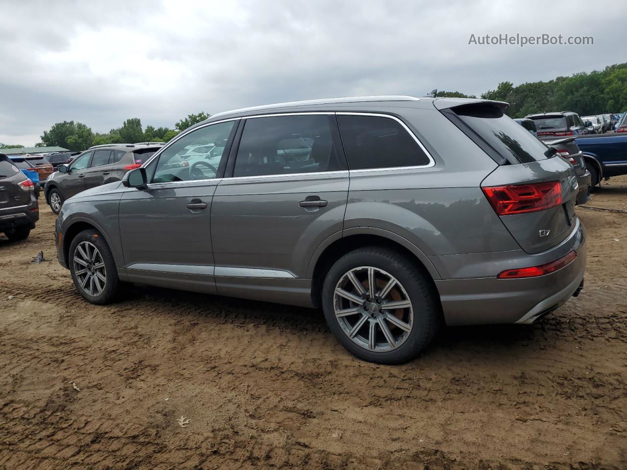 2017 Audi Q7 Prestige Gray vin: WA1VAAF77HD054357