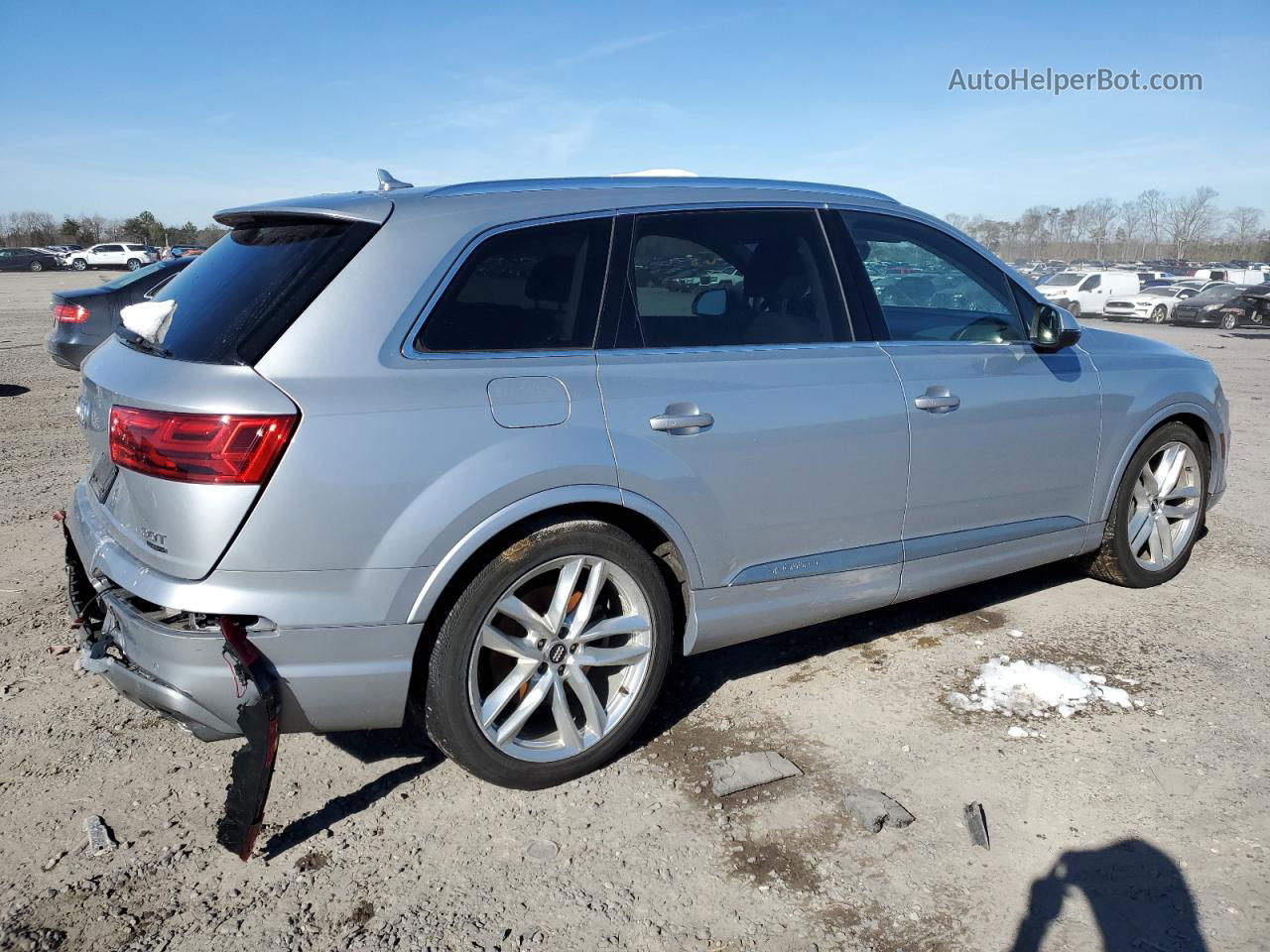 2017 Audi Q7 Prestige Silver vin: WA1VAAF78HD043237