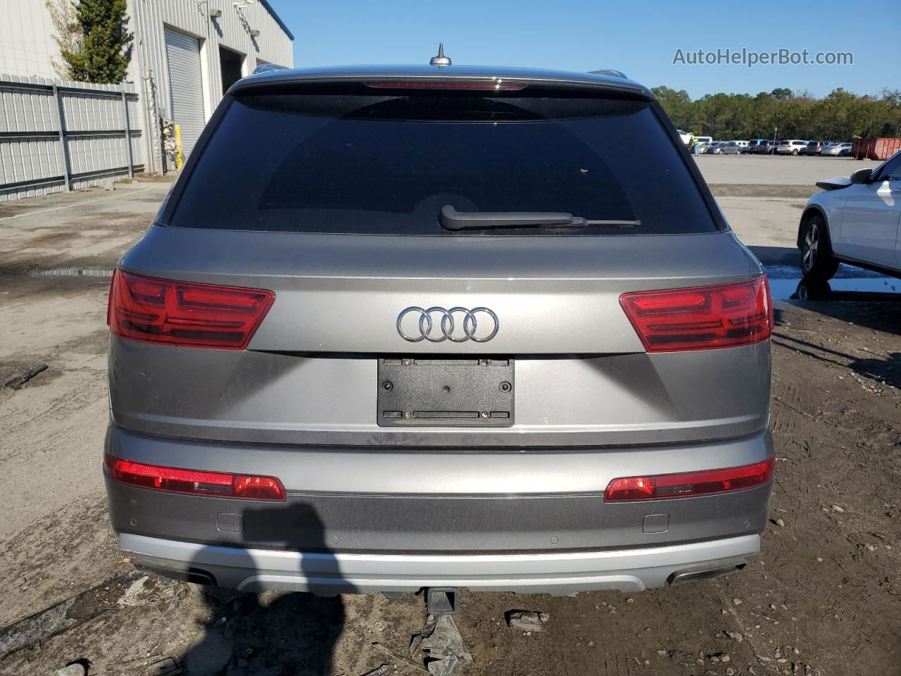 2017 Audi Q7 Prestige Gray vin: WA1VAAF79HD001868