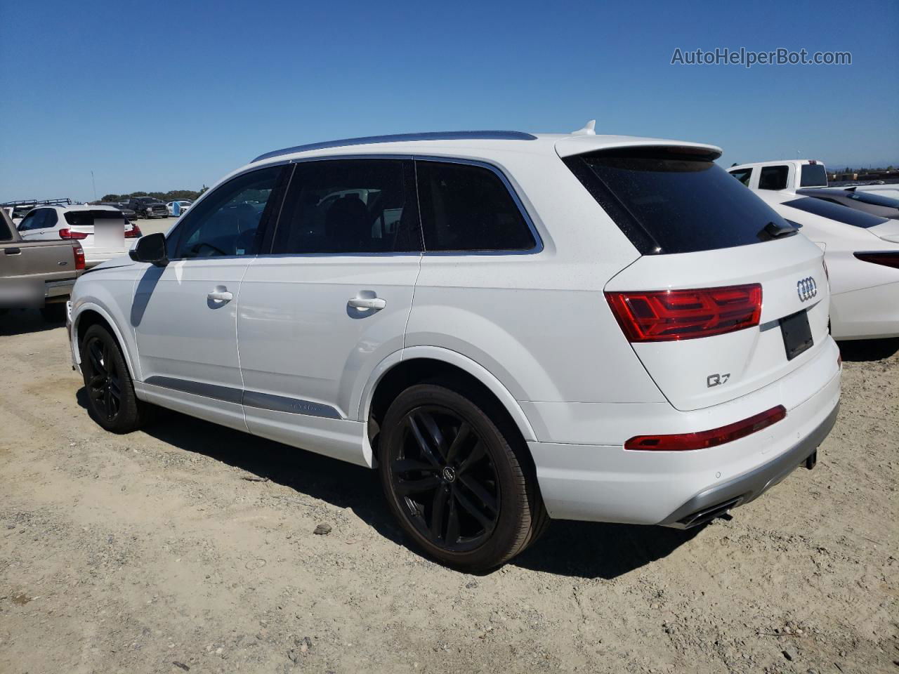 2017 Audi Q7 Prestige Белый vin: WA1VAAF79HD031209