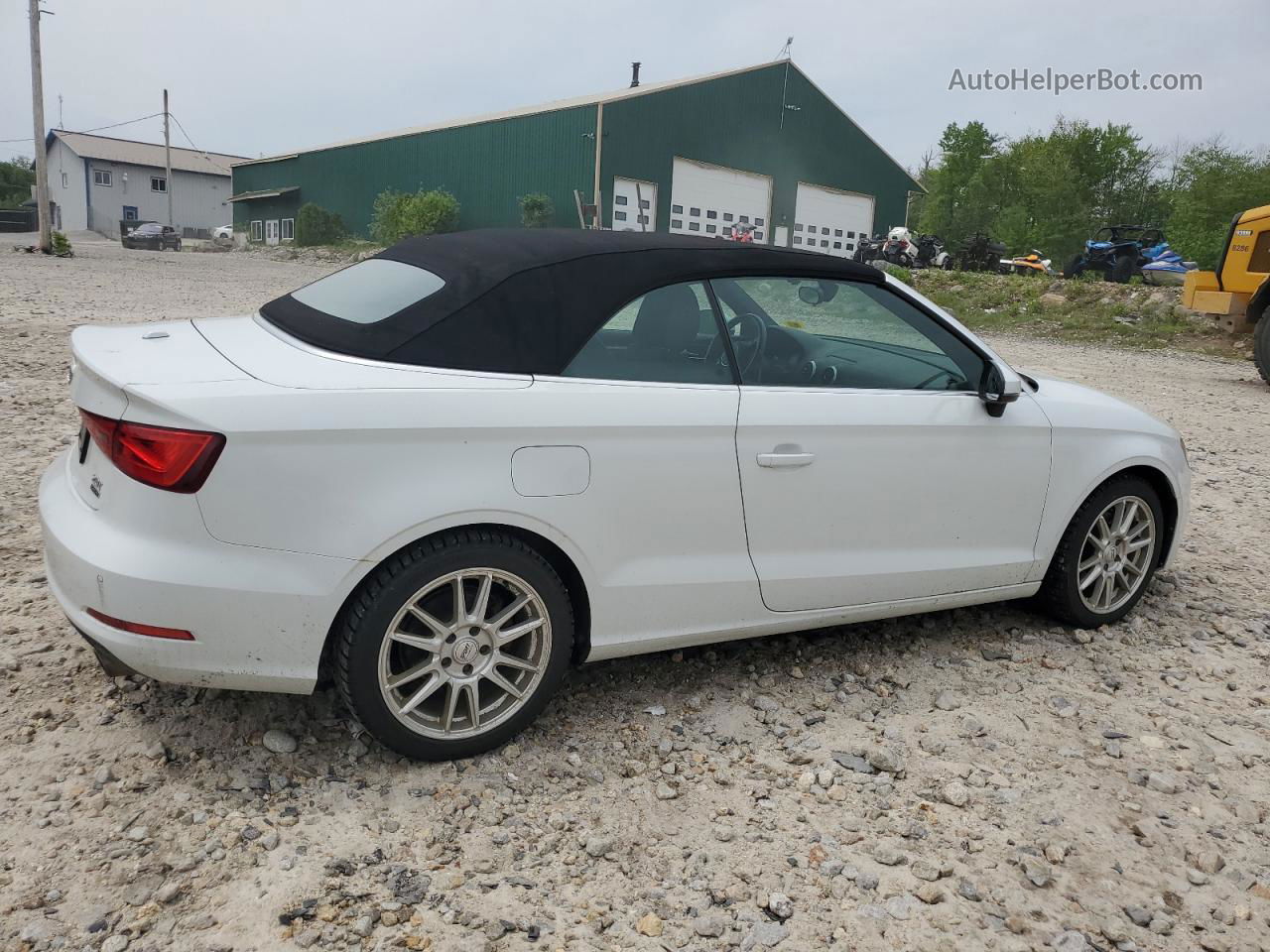 2015 Audi A3 Premium Plus Белый vin: WAU3FLFF9F1107864