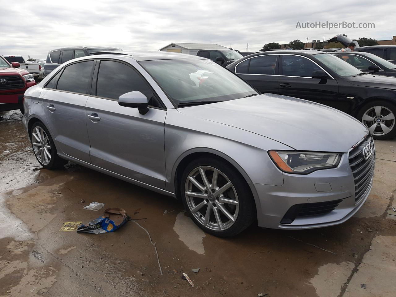 2016 Audi A3 Premium Серебряный vin: WAUA7GFF4G1062443