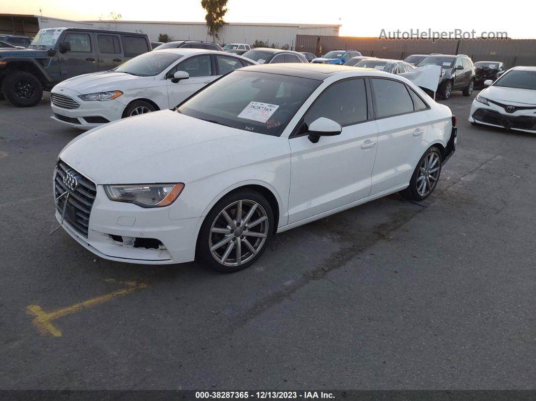 2016 Audi A3 1.8t Premium White vin: WAUA7GFF5G1033582